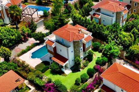 3+1 Villa  i Incekum, Antalya, Tyrkiet Nr. 218228 - 2