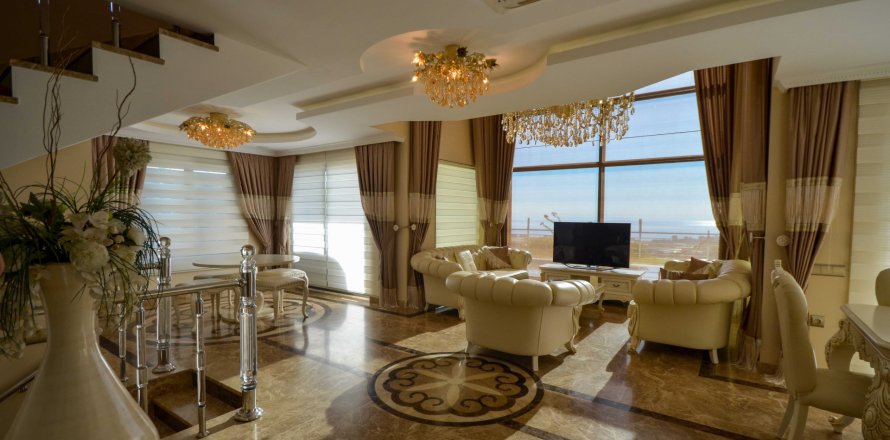 ویلا در  Alanya ، ترکیه 4 خوابه ، 430 متر مربع.  شماره 218227