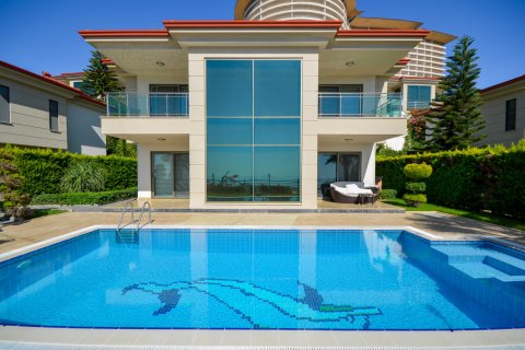 ویلا در  Alanya ، ترکیه 4 خوابه ، 430 متر مربع.  شماره 218227 - 20