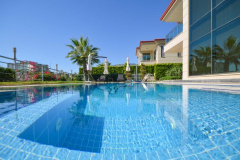 ویلا در  Alanya ، ترکیه 4 خوابه ، 430 متر مربع.  شماره 218227 - 5