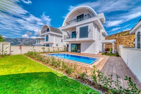 5+1 Villa in Kargicak, Alanya, Antalya, Turkey No. 230094