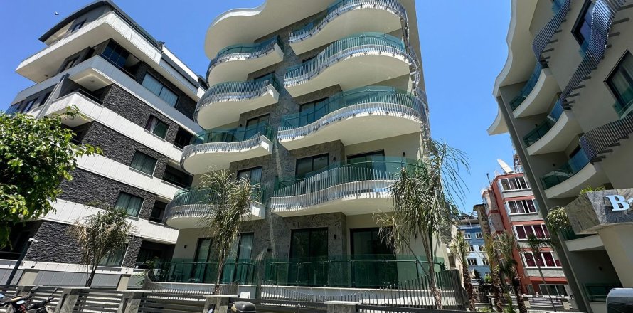 2+1 Apartment  in Alanya, Antalya, Turkey No. 215897