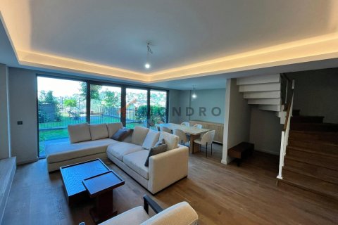 Продажа квартиры в Ускюдар, Стамбуле, Турция 4+1, 163м2, №237495 – фото 2