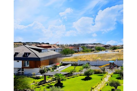 4+1 Lägenhet  i Beylikduezue, istanbul, Turkiet Nr. 225248