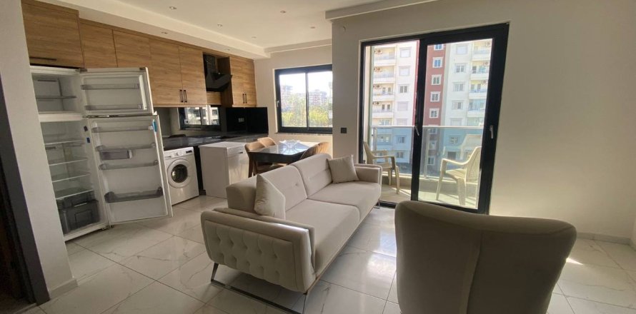 2+1 Apartment  in Alanya, Antalya, Turkey No. 219778