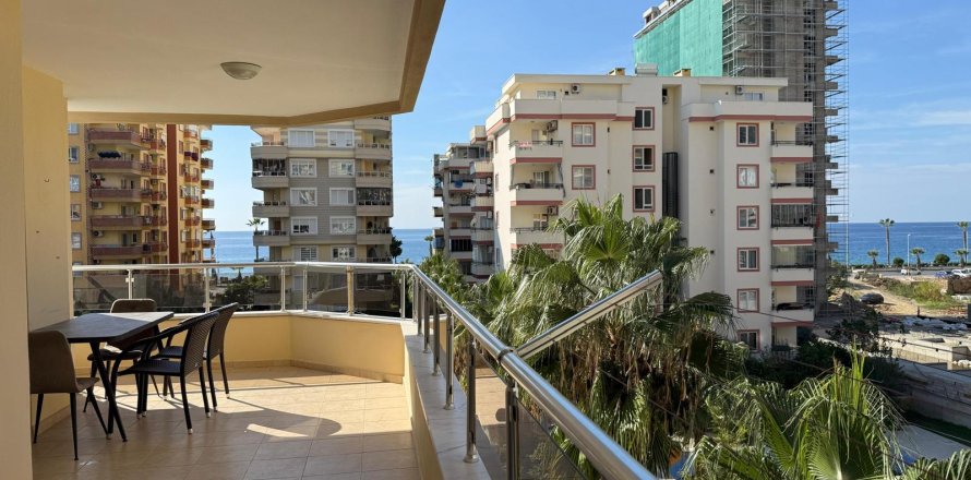 2+1 Lejlighed  i Mahmutlar, Antalya, Tyrkiet Nr. 218009