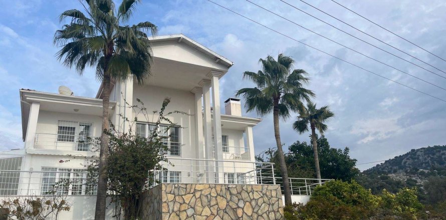 Villa  4+1  Dalaman, Muğla, Türkiye №233201