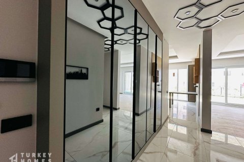 2+1 Wohnung in Kusadasi, Aydin, Türkei Nr. 233202 - 5