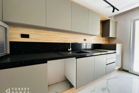 2+1 Wohnung in Kusadasi, Aydin, Türkei Nr. 233202 - 9