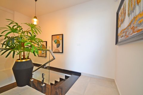 Аренда квартиры  в Аланье, Анталье, Турция 2+1, 120м2, №216849 – фото 19