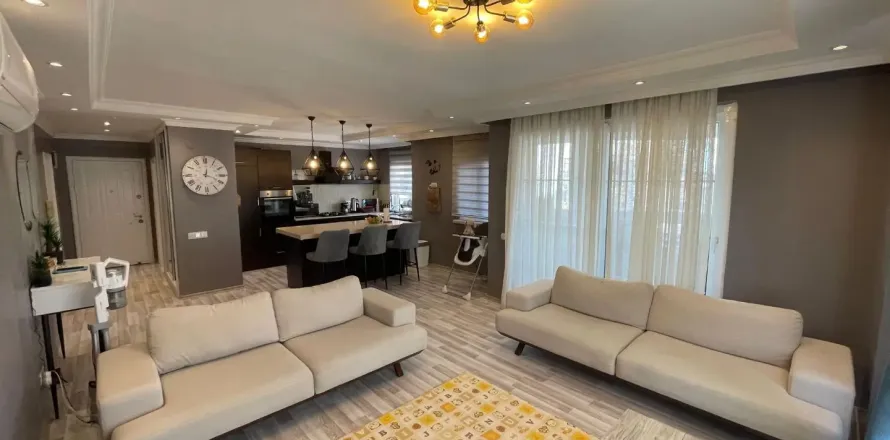 2+1 Apartment  in Alanya, Antalya, Turkey No. 219523