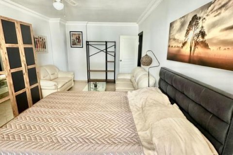 آپارتمان در Mahmutlar ، ترکیه 130 متر مربع. شماره 211962 - 5