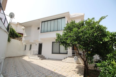 2+1 Villa  in Alanya, Antalya, Türkei Nr. 219247 - 2