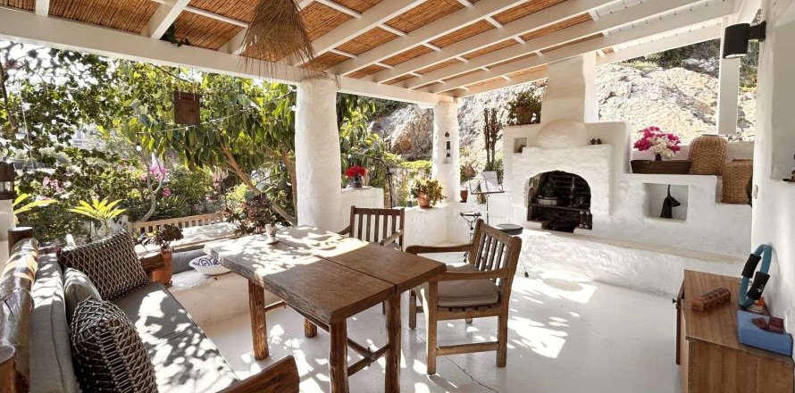 Villa  3+1  Gümüşlük, Muğla, Türkiye №233208