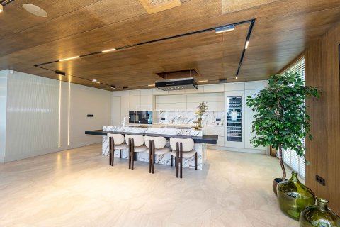 ویلا در  Alanya ، ترکیه 4 خوابه ، 660 متر مربع.  شماره 215005 - 18