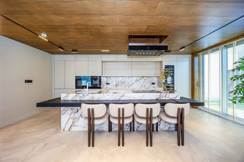 ویلا در  Alanya ، ترکیه 4 خوابه ، 660 متر مربع.  شماره 215005 - 21