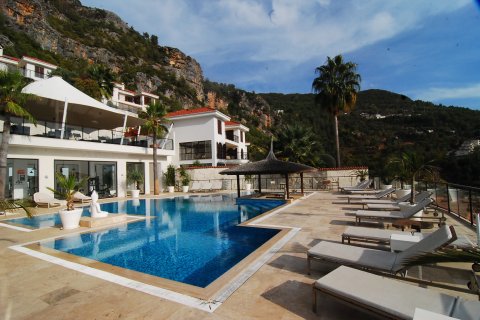 Villa for sale  in Tepe, Alanya, Antalya, Turkey, 5 bedrooms, 390m2, No. 213124 – photo 1
