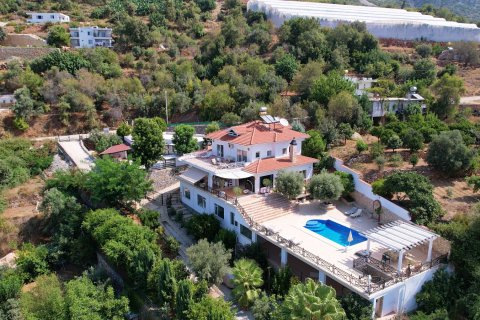 ویلا در  Alanya ، ترکیه 4 خوابه ، 430 متر مربع.  شماره 218011