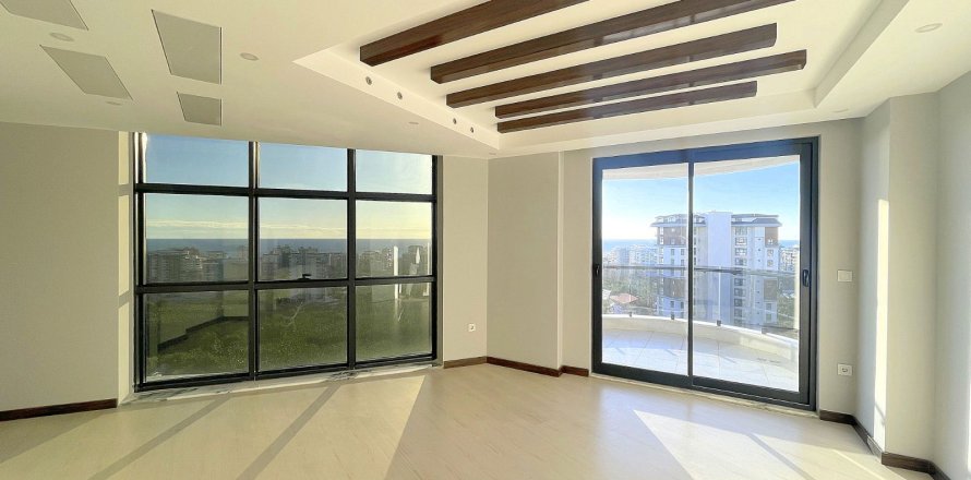 2+1 Lejlighed  i Mahmutlar, Antalya, Tyrkiet Nr. 218015