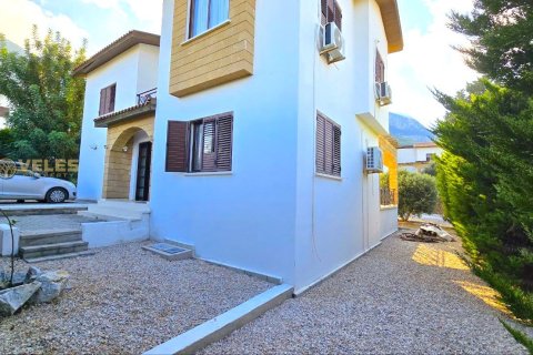 Продажа виллы  в Лапте, Гирне, Северный Кипр 3+1, 169м2, №214476 – фото 3