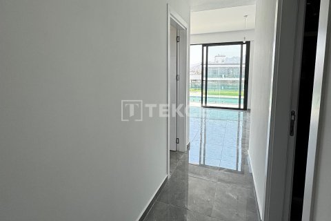 Penthouse for sale in Girne, Northern Cyprus, 1 bedroom, 102m2, No. 215175 – photo 19