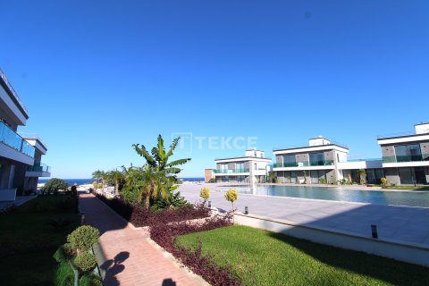 Penthouse for sale  in Girne, Northern Cyprus, 1 bedroom, 102m2, No. 215175 – photo 1
