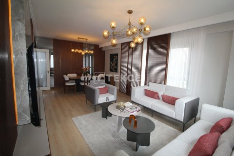 آپارتمان در  Istanbul ، ترکیه 4 خوابه ، 231 متر مربع.  شماره 98742 - 18
