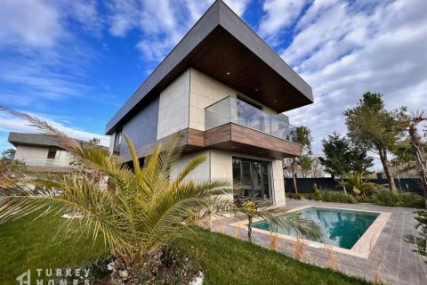 Villa 5+1 İstanbul, Türkiye №233255 - 3