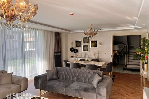 Villa 5+1 İstanbul, Türkiye №233255 - 10