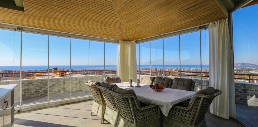 5+1 Lejlighed  i Mahmutlar, Antalya, Tyrkiet Nr. 217383