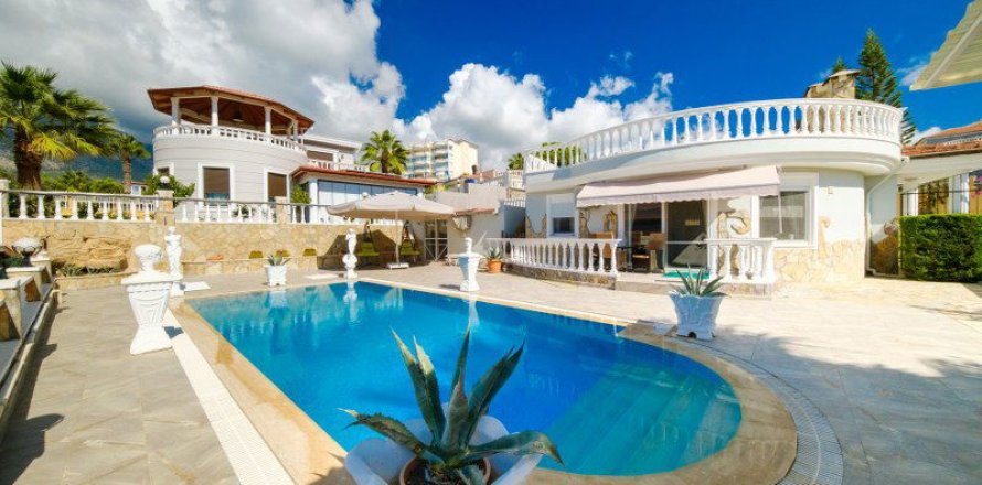 ویلا در  Mahmutlar ، ترکیه 3 خوابه ، 120 متر مربع.  شماره 217381