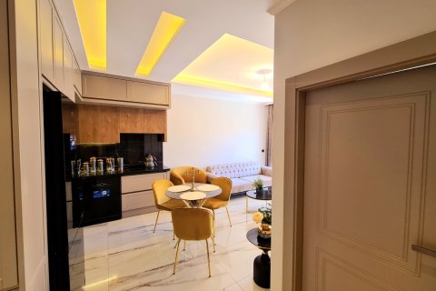 1+1 Wohnung  in Oba, Antalya, Türkei Nr. 31882 - 2