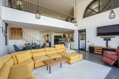 ویلا در  Alanya ، ترکیه 3 خوابه ، 200 متر مربع.  شماره 217331 - 6