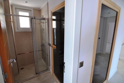 ویلا در  Alanya ، ترکیه 5 خوابه ، 300 متر مربع.  شماره 217330 - 18