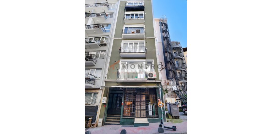 Квартира 1+1 в Бейоглу, Стамбул, Турция №221292