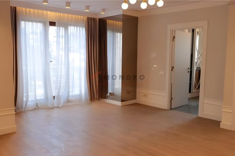 Daire  2+1  Şişli, İstanbul, Türkiye №220034