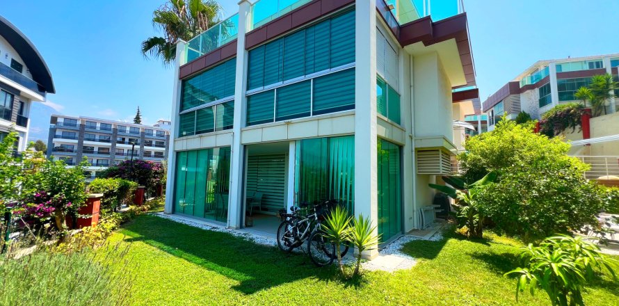 Квартира  4+1 в Аланье, Анталья, Турция №219113