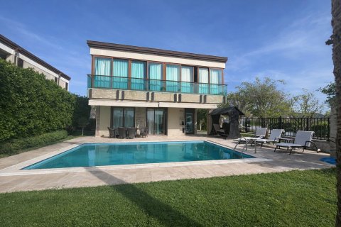 3+1 Villa  i Alanya, Antalya, Tyrkia Nr. 221897