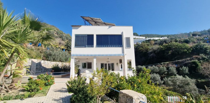 Вилла 3+1 в Аланье, Анталья, Турция №221901