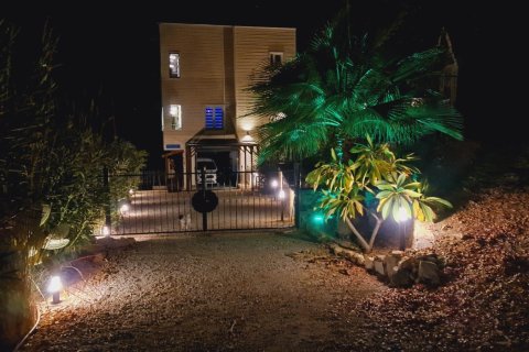 Продажа виллы в Аланье, Анталье, Турция 3+1, 200м2, №221901 – фото 19