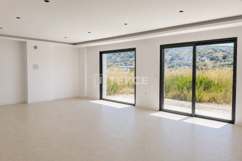 4+2 Villa in Milas, Mugla, Türkei Nr. 227634 - 9