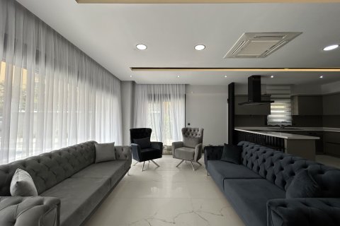 ویلا در Avsallar ، ترکیه 4 خوابه ، 180 متر مربع. شماره 217771 - 2