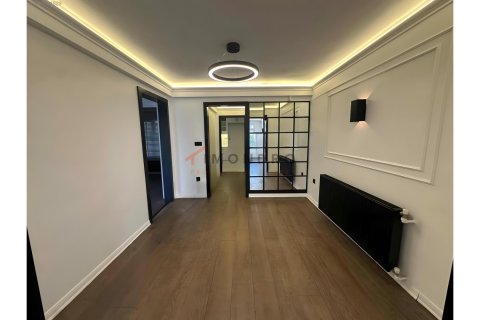 Продажа квартиры  в Бешикташе, Стамбуле, Турция 2+1, 84м2, №213629 – фото 3