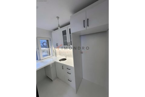 Продажа квартиры  в Бешикташе, Стамбуле, Турция 2+1, 84м2, №213629 – фото 15