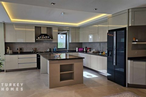 Villa 7+1 İstanbul, Türkiye №233054 - 11