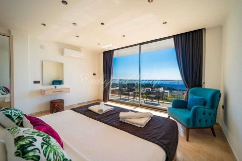 3+1 Villa  in Kalkan, Antalya, Türkei Nr. 215945 - 11