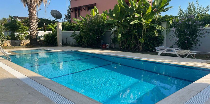 Вилла  5+1 в Фетхие, Мугла, Турция №213080