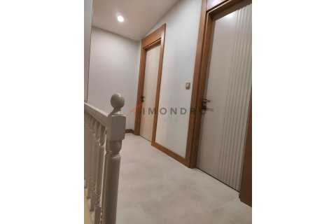 Продажа квартиры в Бююкчекмедже, Стамбуле, Турция 3+1, 117м2, №214965 – фото 12