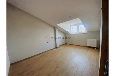 Продажа квартиры в Бююкчекмедже, Стамбуле, Турция 3+1, 117м2, №214965 – фото 7