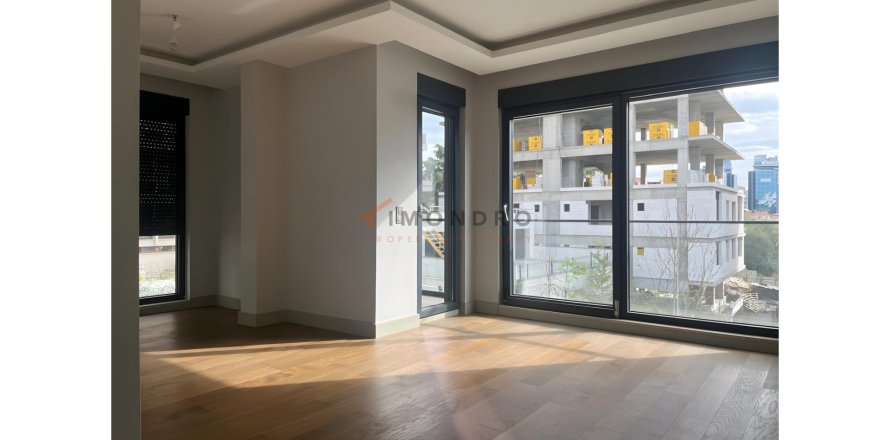 2+1 Apartment in Besiktas, Istanbul, Turkey No. 214967
